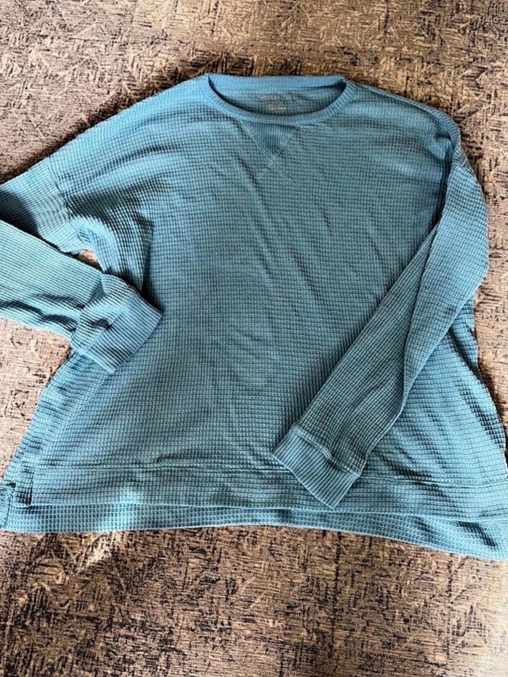 American Eagle Long Sleeve Thermal Shirt in Blue Size Medium